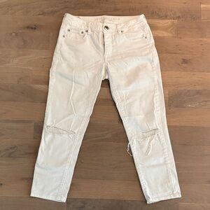 American Eagle Outfitters Off-White Boy Crop Stretch Jeans